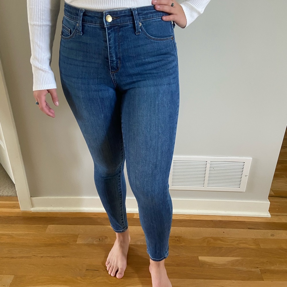 Universal Thread Jeans